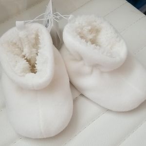 Old Navy Slide In Booties - 6-12M
